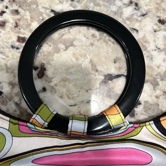 Chic silk designer bag 💕 - Picture 4 of 11